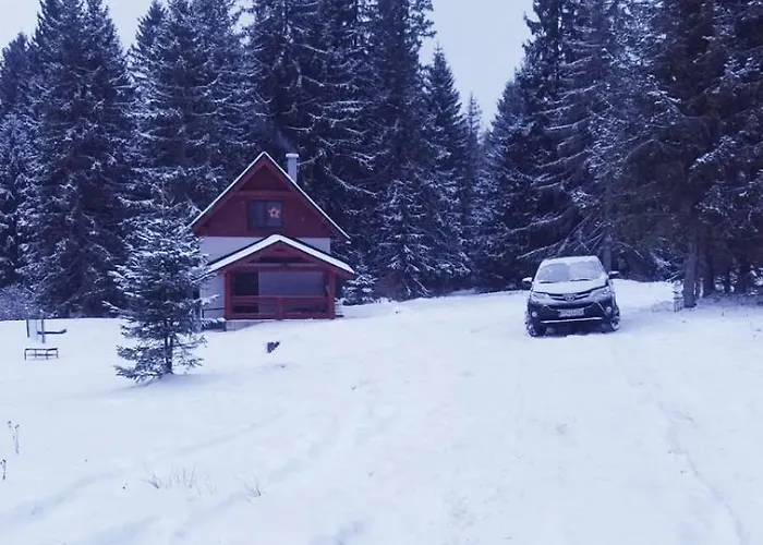 Pod Kriváňom Chalet *